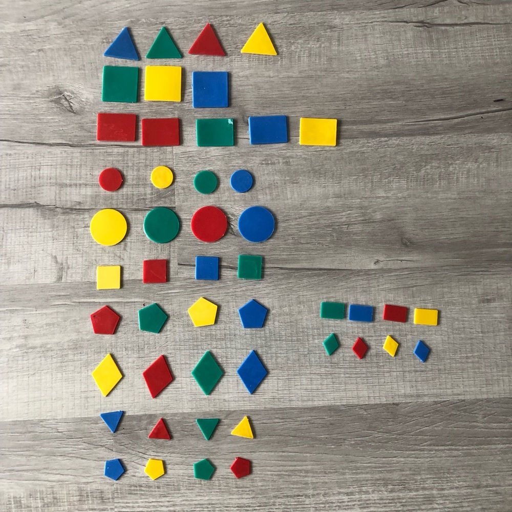 Set of 48 colorful plastic shapes, colors and sizes
